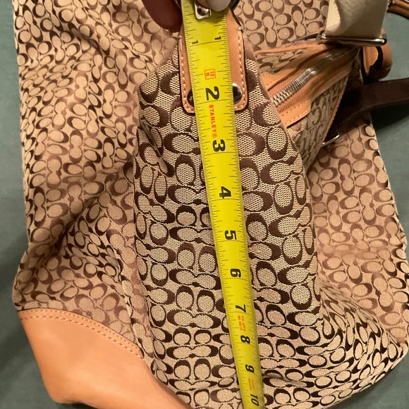 Coach duffle bag with removable crossbody strap - Picture 11 of 12